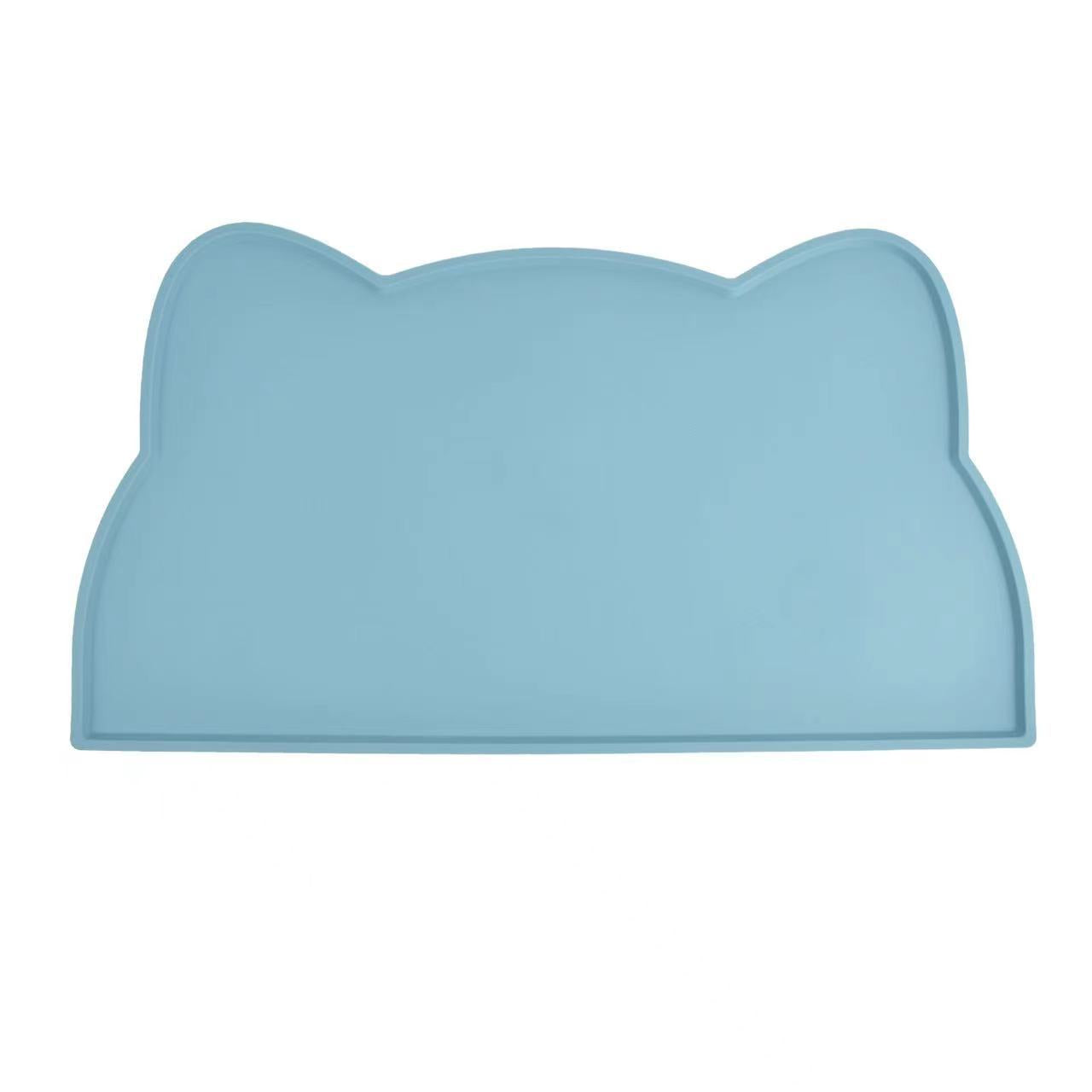 Pet feeding mat detail for food and water spills
